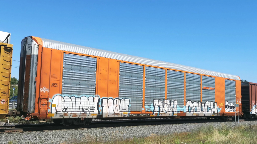 BNSF 27467 (Body) TTGX 693751 (Flat)